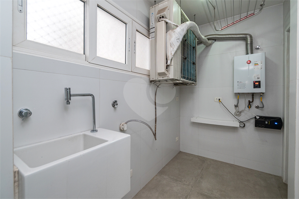 Apartamento - Perdizes - 3 Dormitórios - 113 m²