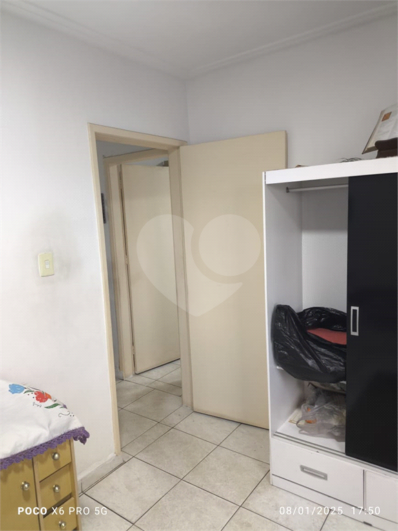 Apartamento à venda com 2 quartos, 64m² - Foto 12