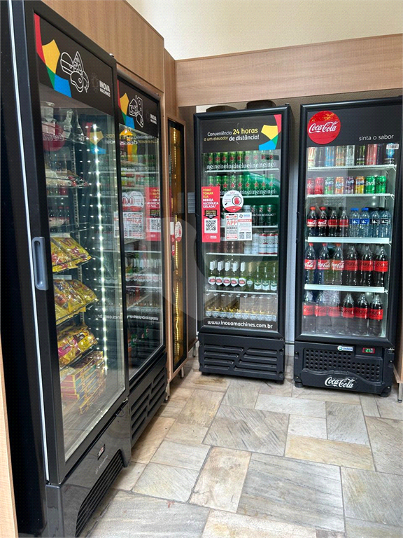 Apartamento com varanda gourmet à venda no Panamby