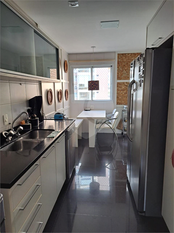 Apartamento com varanda gourmet à venda no Panamby