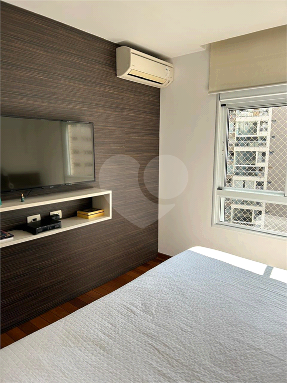 Apartamento com varanda gourmet à venda no Panamby