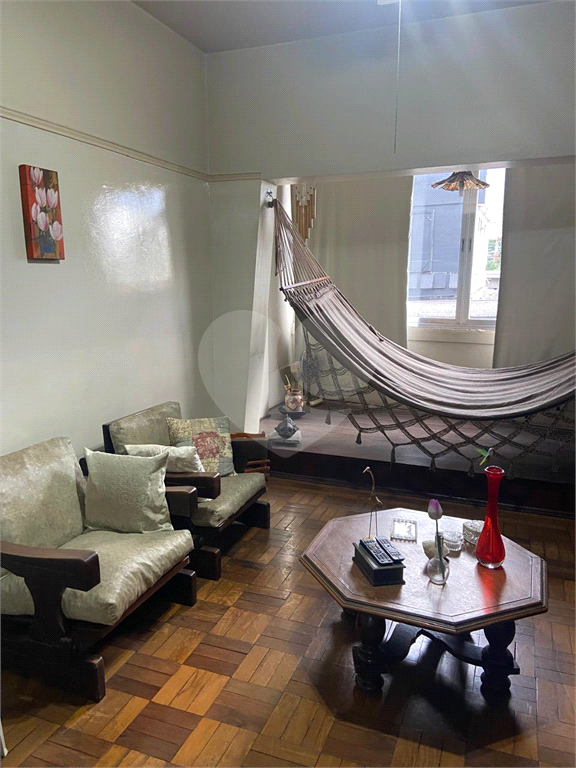 Apartamento à venda em Moema