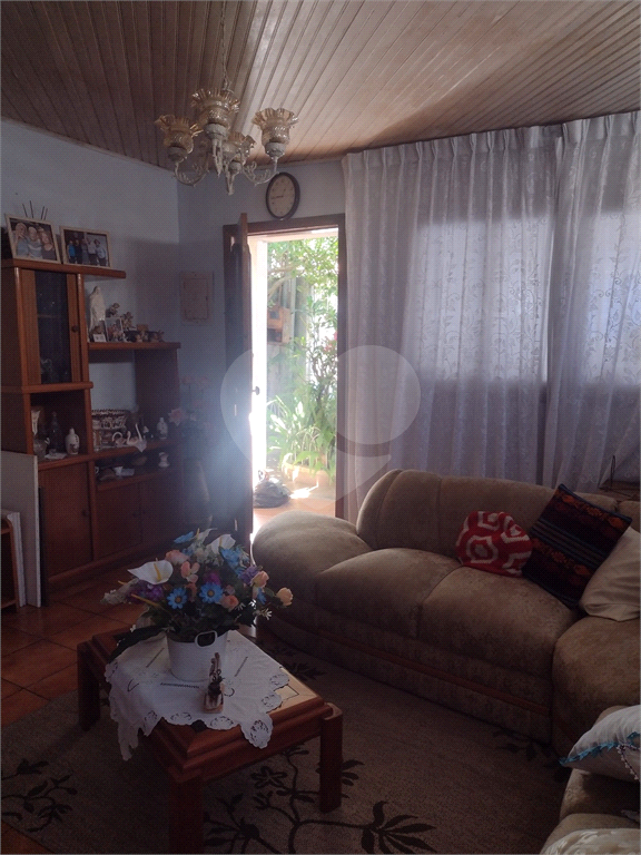 Casa com 2 dorm. à venda no Jardim Luiza 