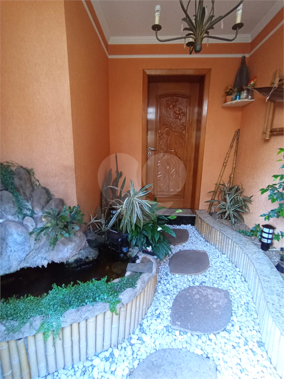 Casa em Condomínio Fechado –  Santana