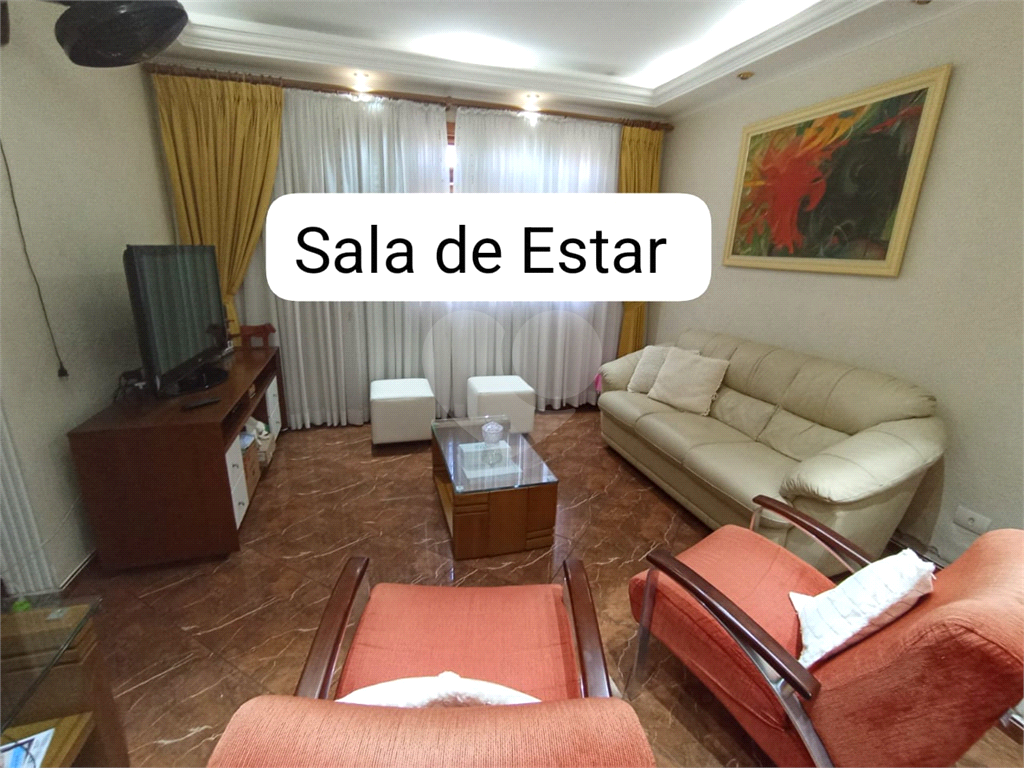 Casa em Condomínio Fechado –  Santana