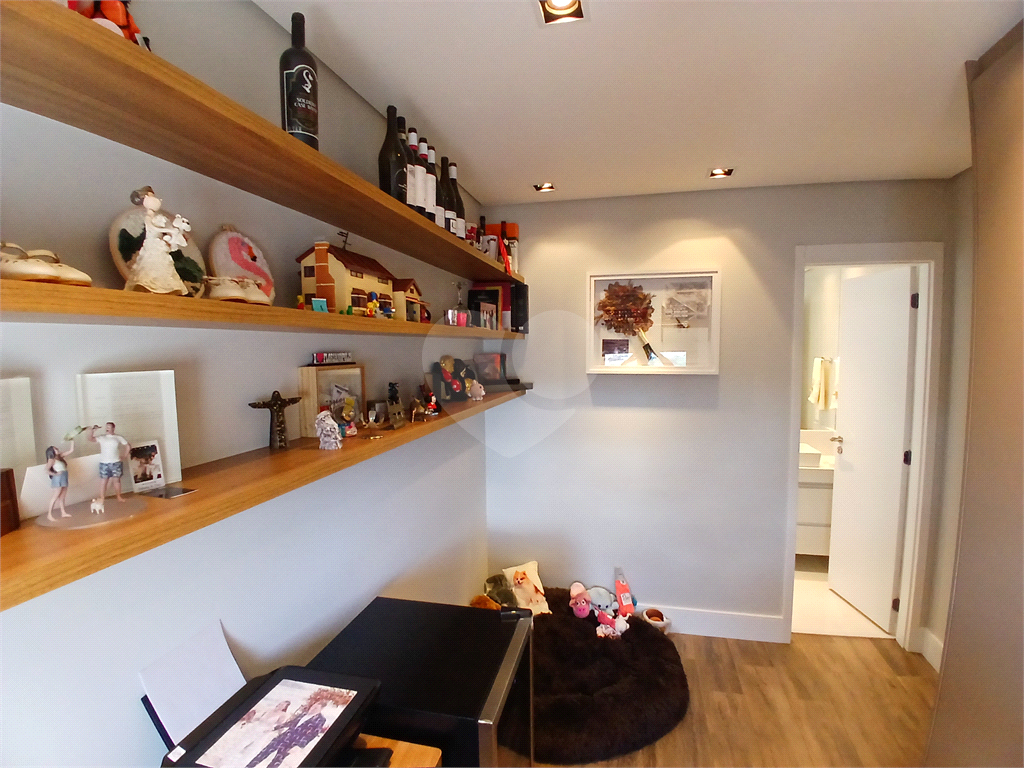 APARTAMENTO em SANTANA