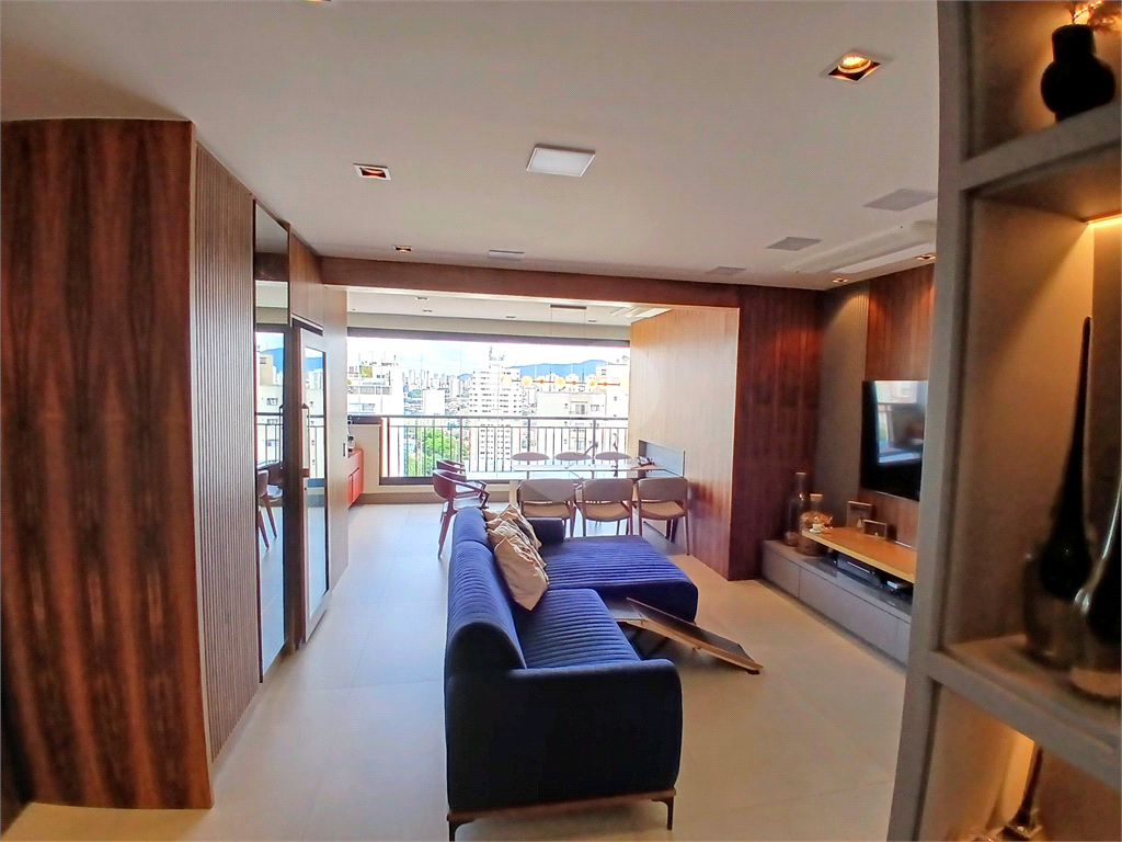APARTAMENTO em SANTANA