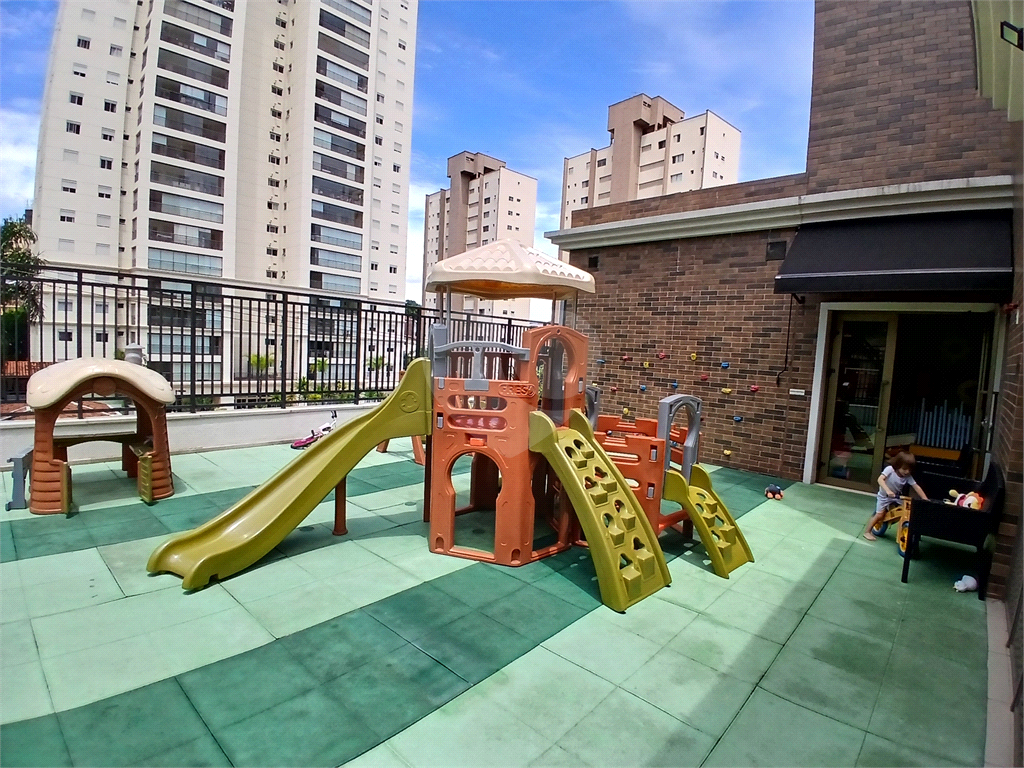 APARTAMENTO em SANTANA