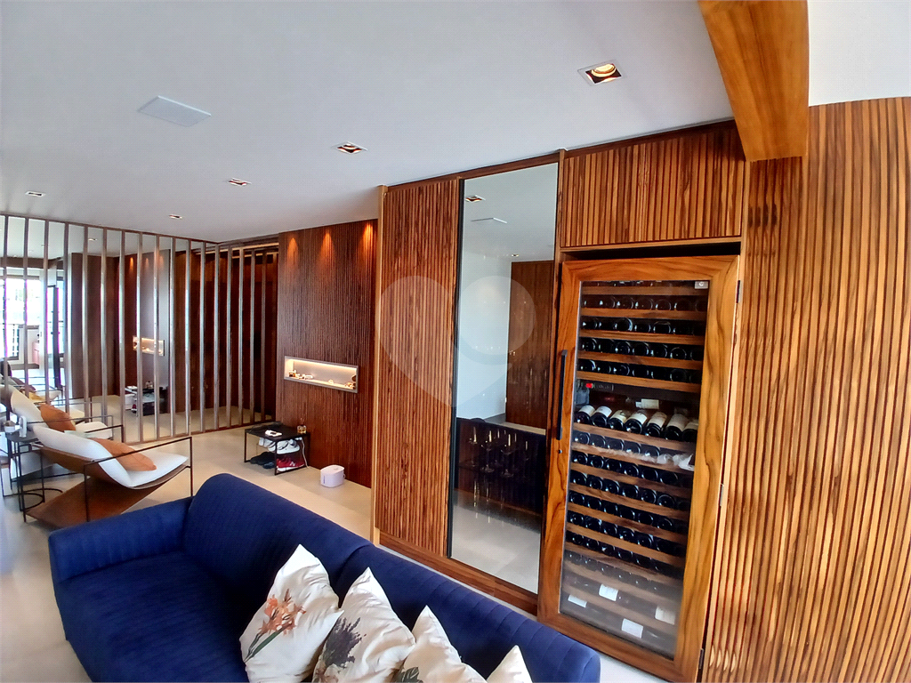 APARTAMENTO em SANTANA