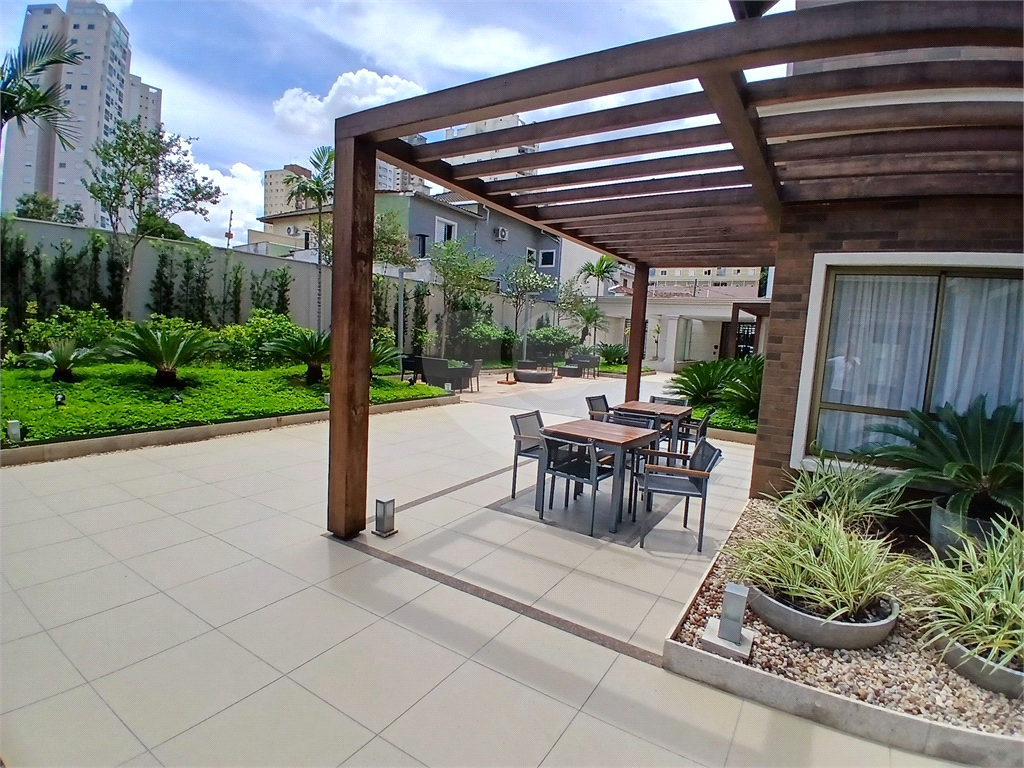 APARTAMENTO em SANTANA