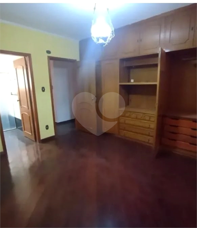 Casa à venda com 3 quartos, 210m² - Foto 22