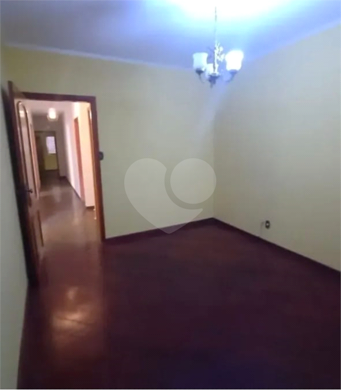 Casa à venda com 3 quartos, 210m² - Foto 26