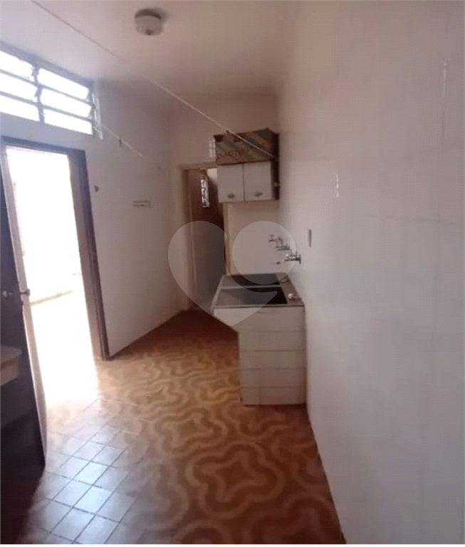 Casa à venda com 3 quartos, 210m² - Foto 7