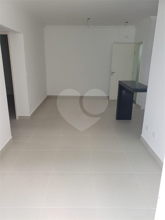 Apartamento Exclusivo na Praia das Toninhas – Conforto e Sofisticação a Poucos Passos do Mar!