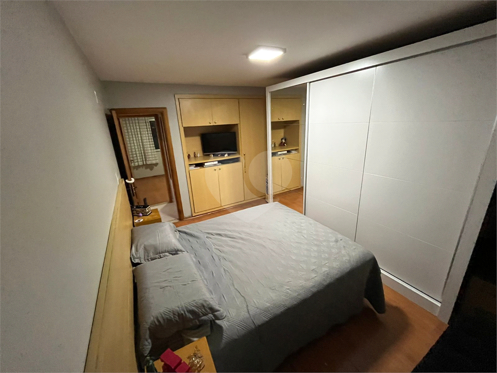 Apartamento à venda com 2 quartos, 65m² - Foto 9