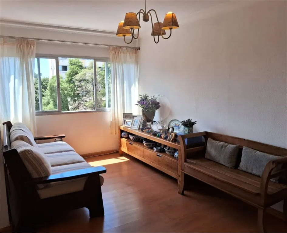 Apartamento à Venda – 93m² | 3 Dormitórios | 3 Vagas 
