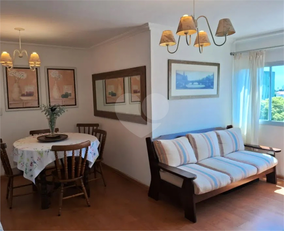 Apartamento à Venda – 93m² | 3 Dormitórios | 3 Vagas 
