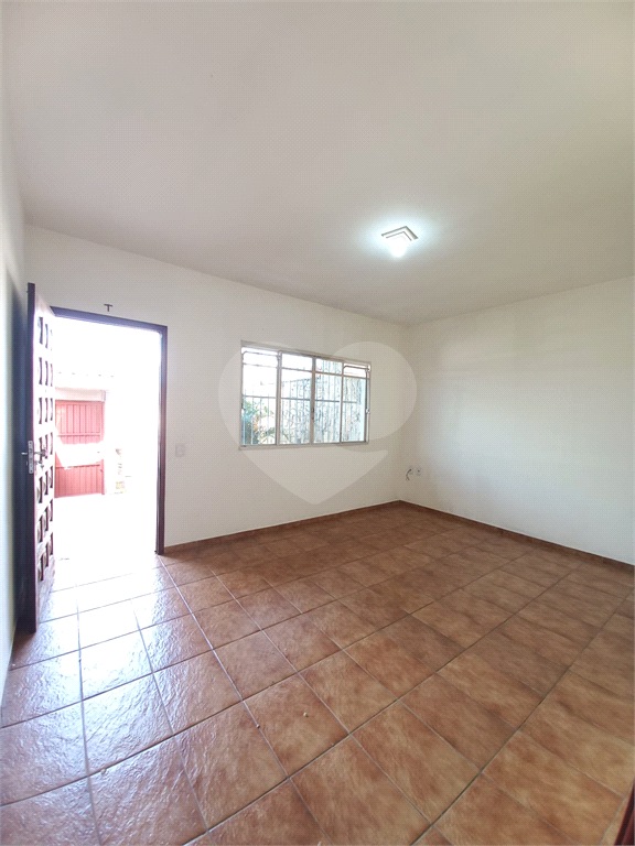 Casa à venda com 3 quartos, 134m² - Foto 11