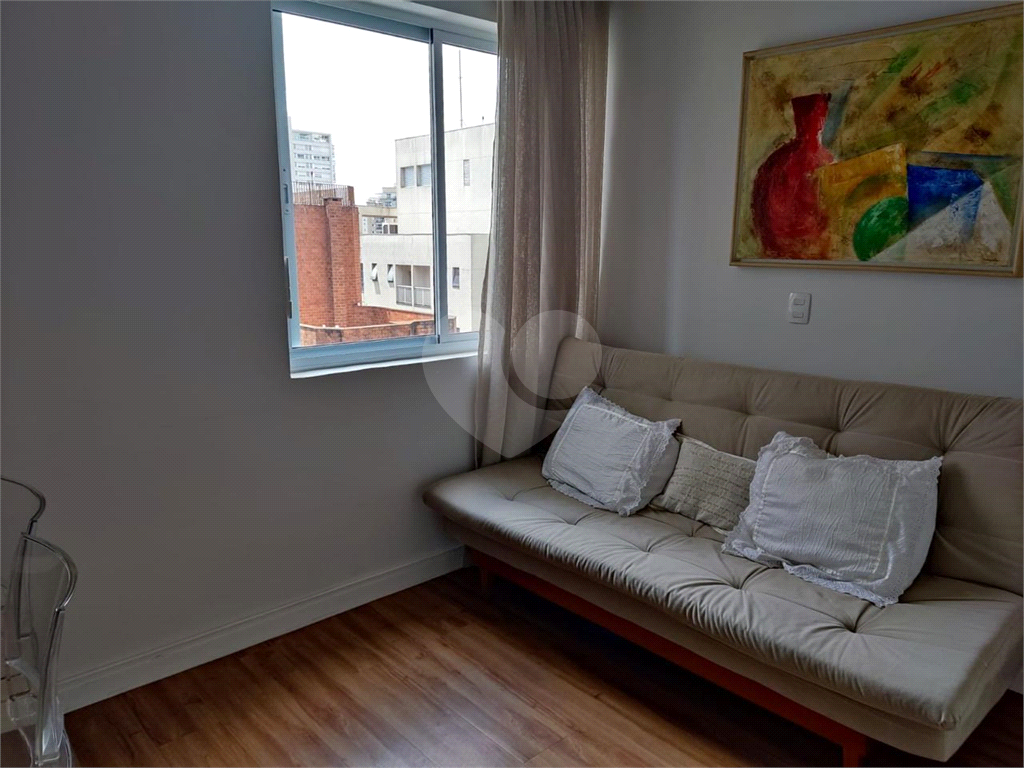 APARTAMENTO em HIGIENÓPOLIS