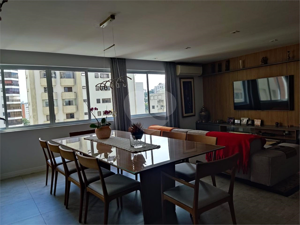 APARTAMENTO em HIGIENÓPOLIS