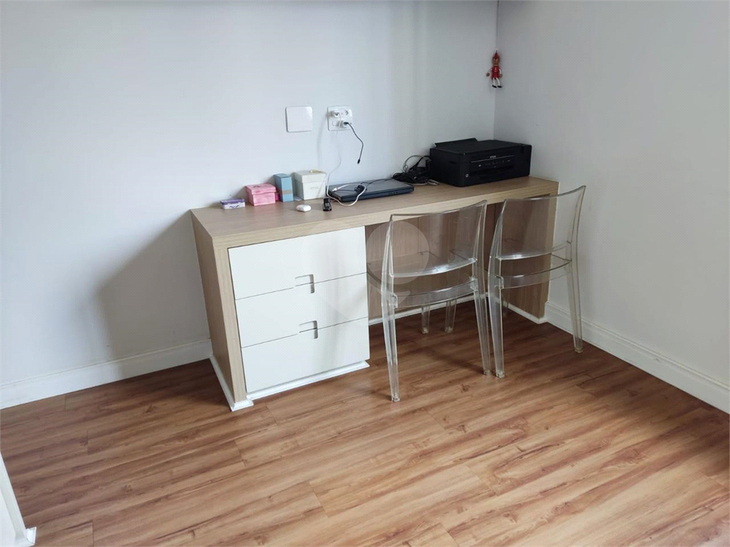APARTAMENTO em HIGIENÓPOLIS
