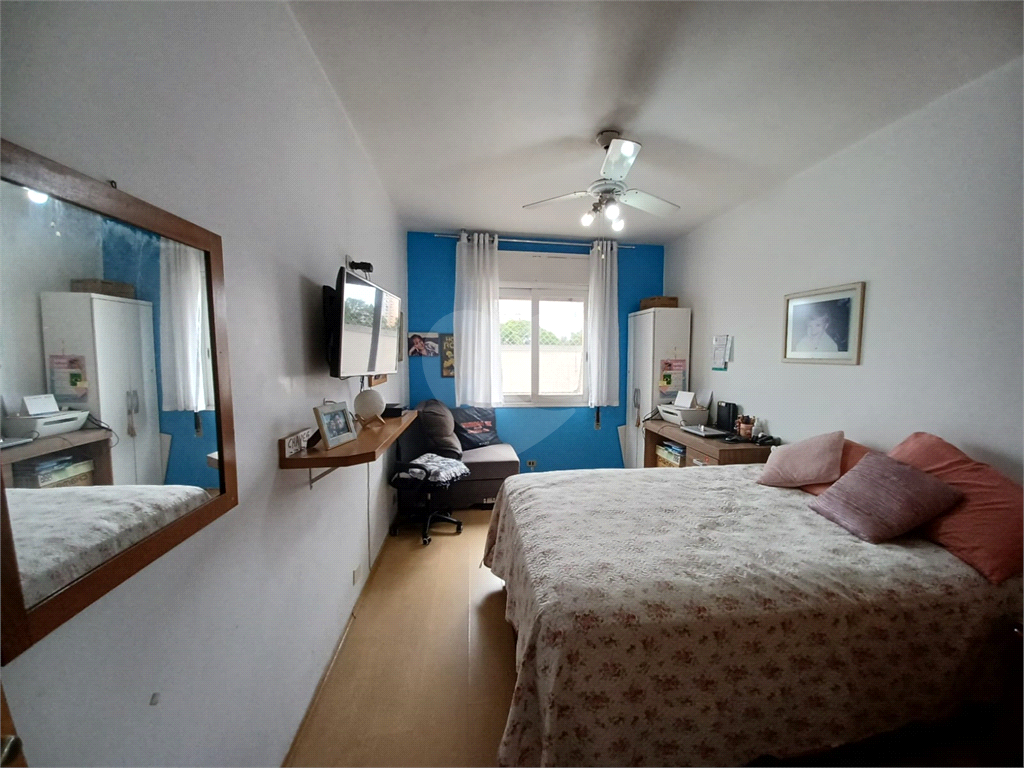 Apartamento 87 m² – Alto de Santana -3 dormitórios (sendo 1 suíte) - 2 banheiros Sala ampla para 2 ambientes Cozinha com armários planejados Lavanderia com armários
1 vaga fixa de garagem
