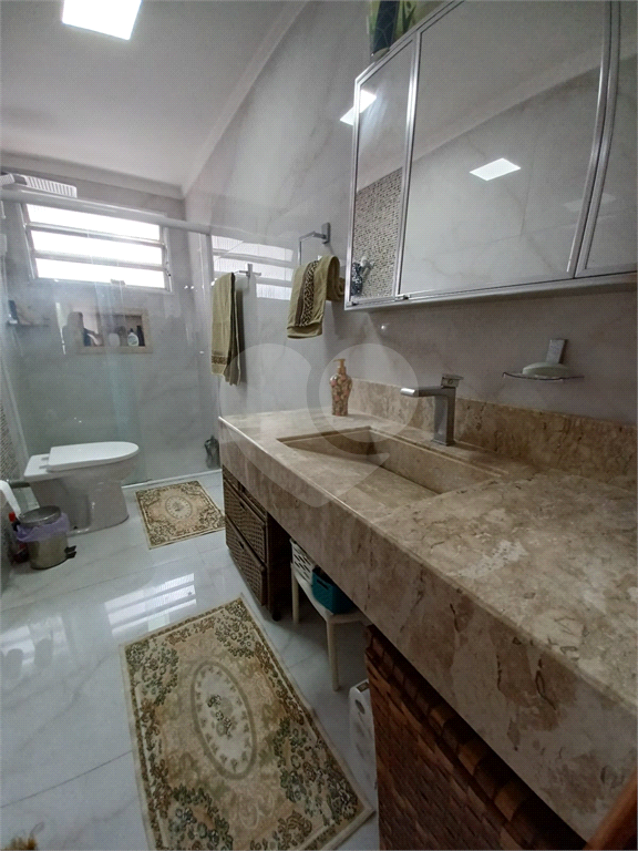 Apartamento 87 m² – Alto de Santana -3 dormitórios (sendo 1 suíte) - 2 banheiros Sala ampla para 2 ambientes Cozinha com armários planejados Lavanderia com armários
1 vaga fixa de garagem