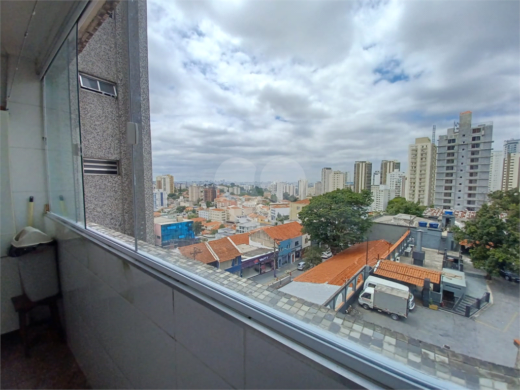 Apartamento 87 m² – Alto de Santana -3 dormitórios (sendo 1 suíte) - 2 banheiros Sala ampla para 2 ambientes Cozinha com armários planejados Lavanderia com armários
1 vaga fixa de garagem