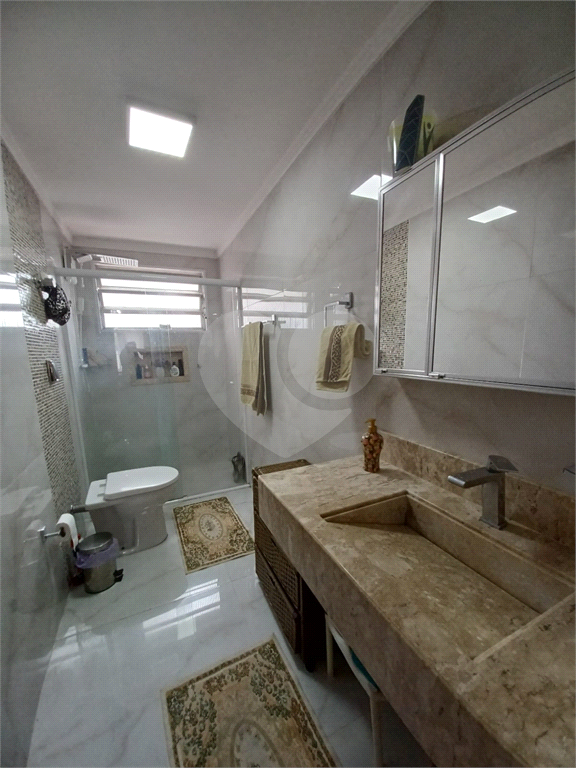 Apartamento 87 m² – Alto de Santana -3 dormitórios (sendo 1 suíte) - 2 banheiros Sala ampla para 2 ambientes Cozinha com armários planejados Lavanderia com armários
1 vaga fixa de garagem