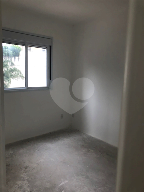 Apartamento à venda com 2 quartos, 42m² - Foto 5