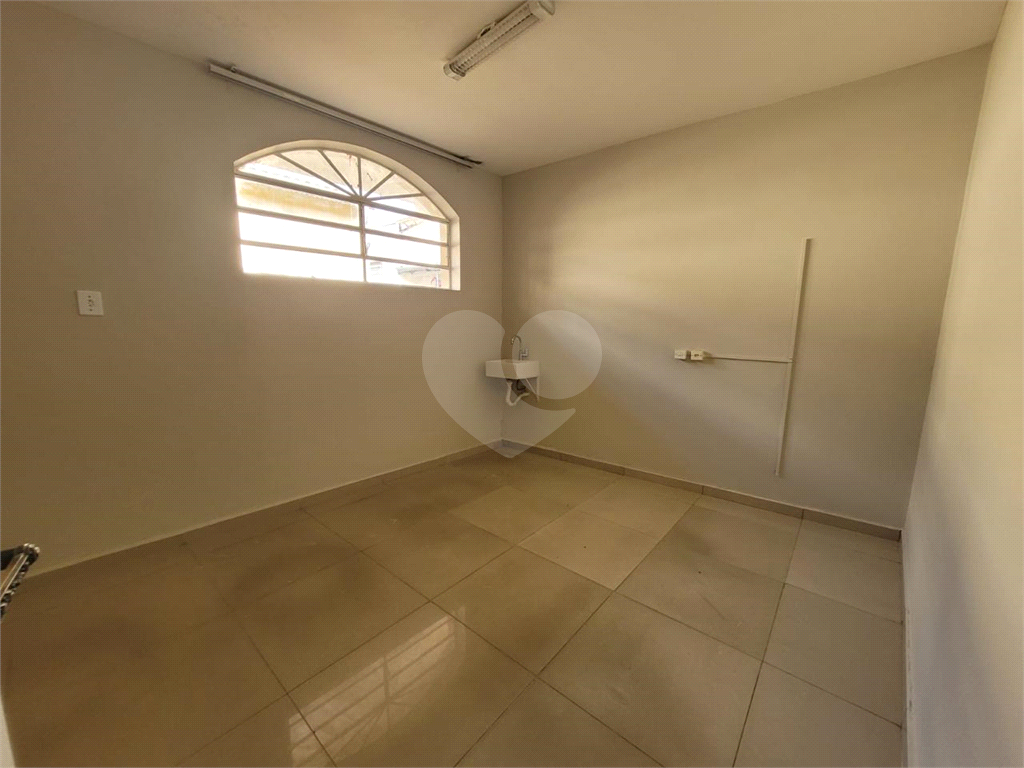 Prédio Inteiro para alugar, 1500m² - Foto 28