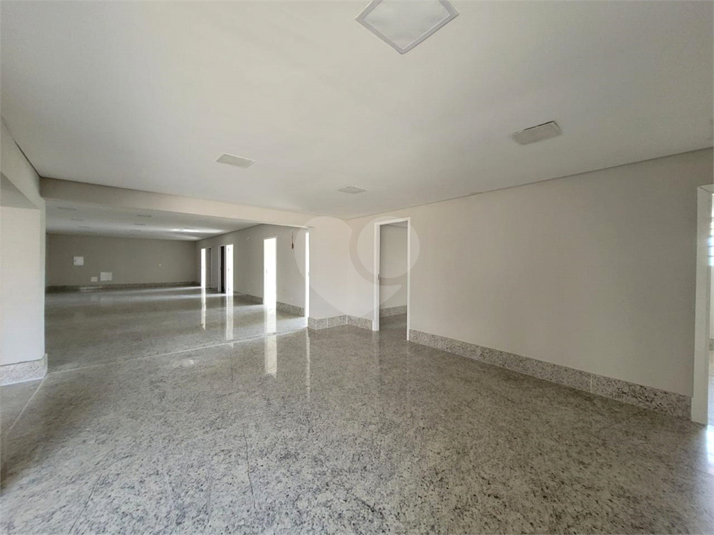 Prédio Inteiro para alugar, 1500m² - Foto 18