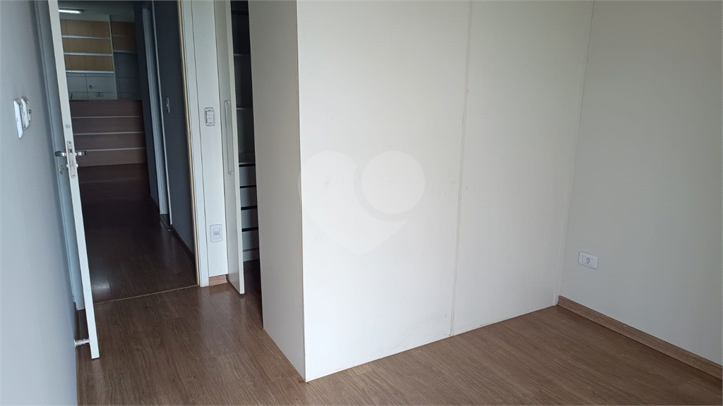 Apartamento para alugar com 3 quartos, 81m² - Foto 35