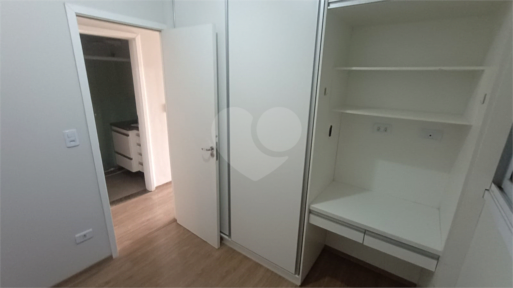 Apartamento para alugar com 3 quartos, 81m² - Foto 14