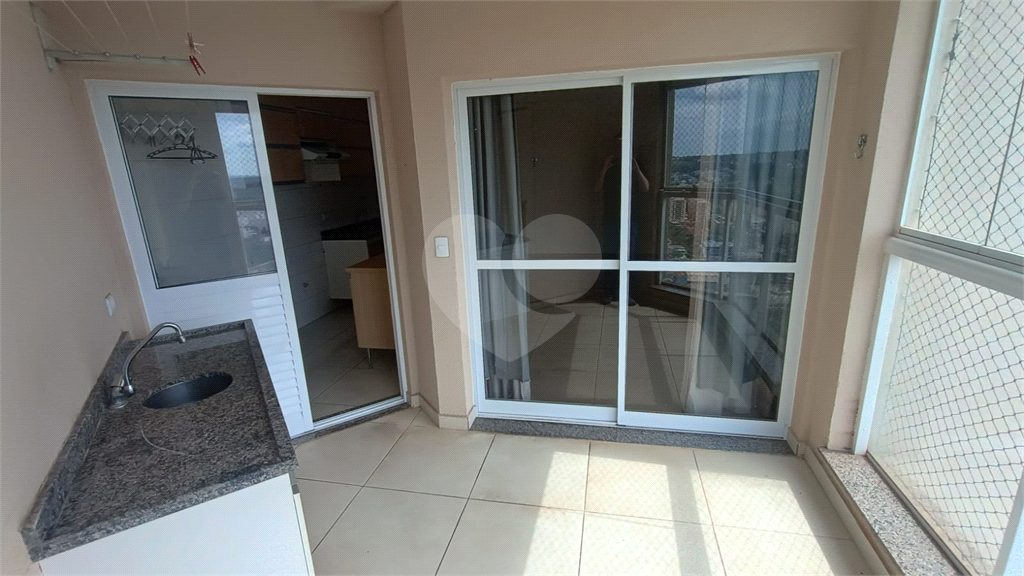 Apartamento para alugar com 3 quartos, 81m² - Foto 1