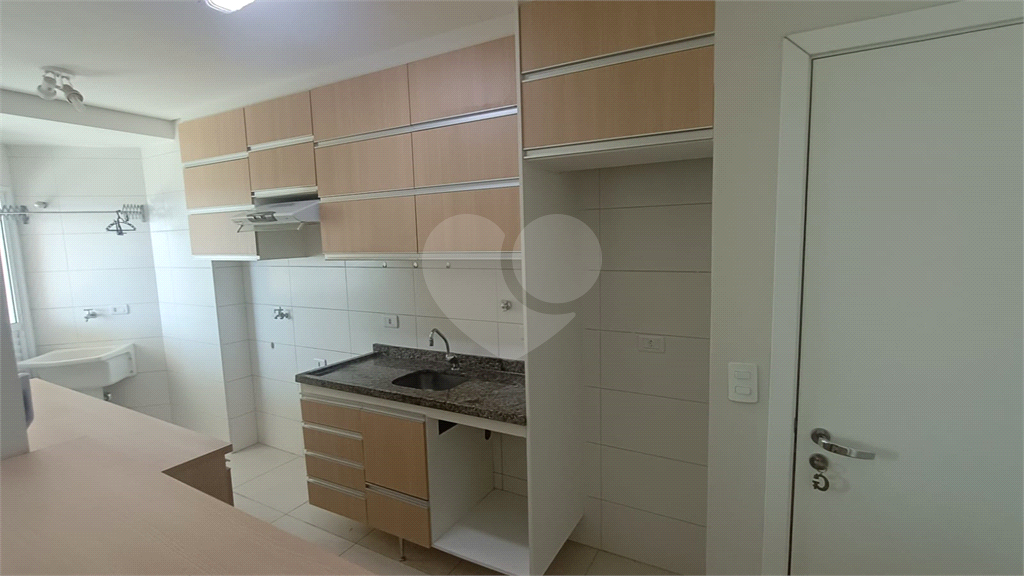 Apartamento para alugar com 3 quartos, 81m² - Foto 7