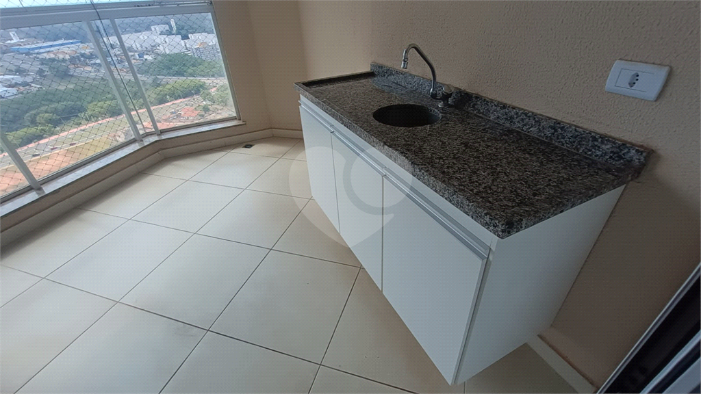 Apartamento para alugar com 3 quartos, 81m² - Foto 16