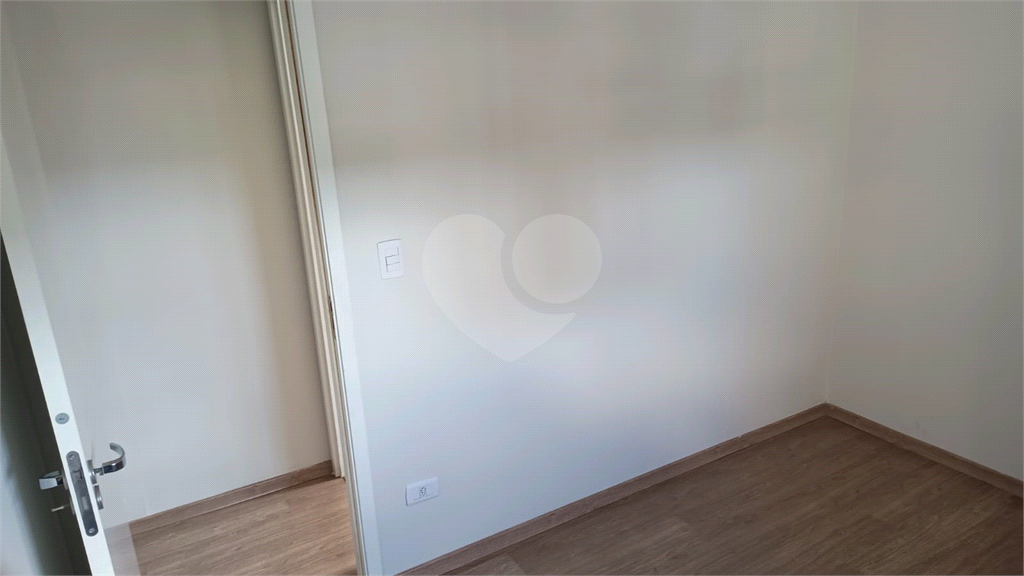 Apartamento para alugar com 3 quartos, 81m² - Foto 12