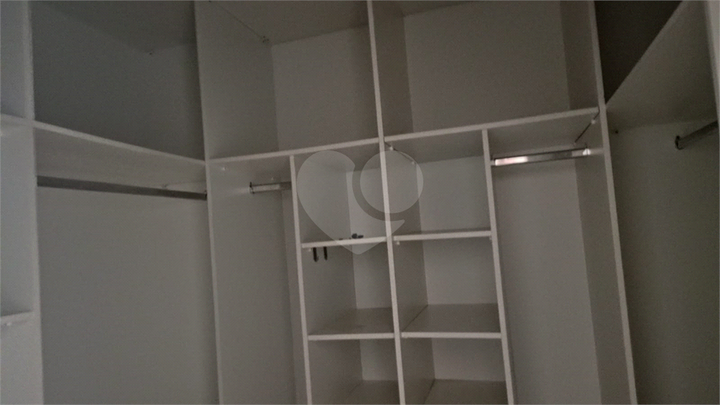 Apartamento para alugar com 3 quartos, 81m² - Foto 6