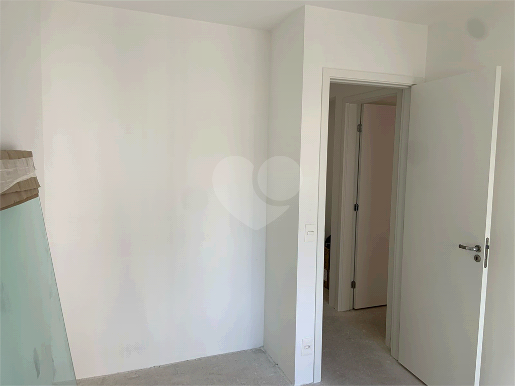 APARTAMENTO em ALTO DA LAPA