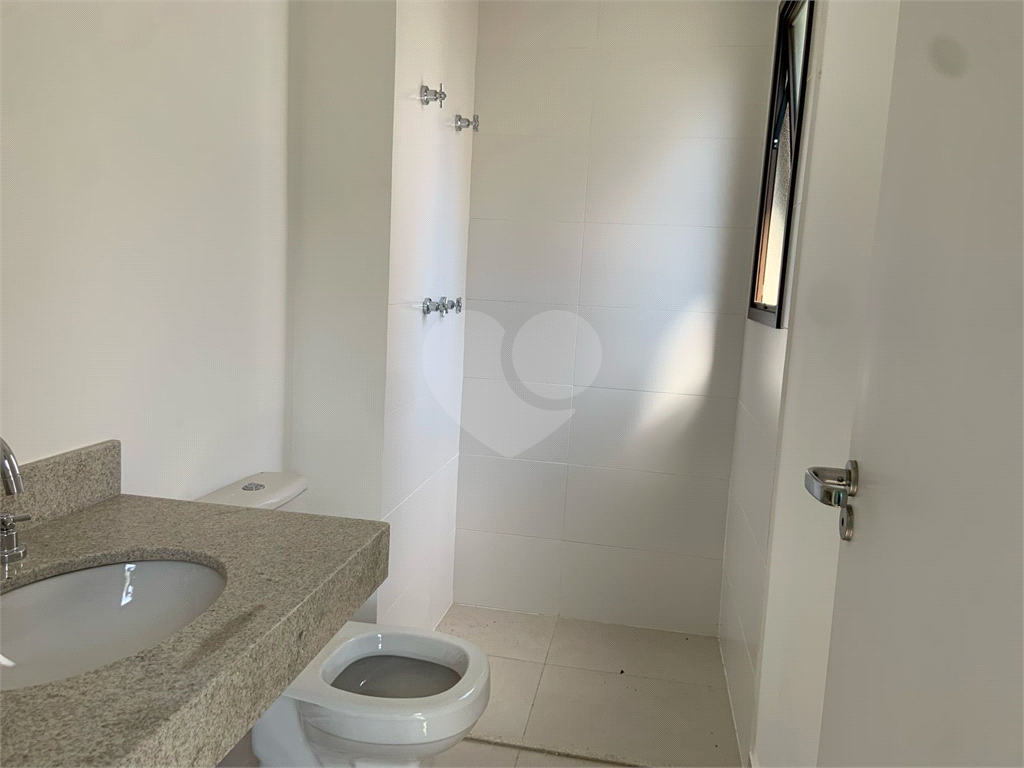 APARTAMENTO em ALTO DA LAPA