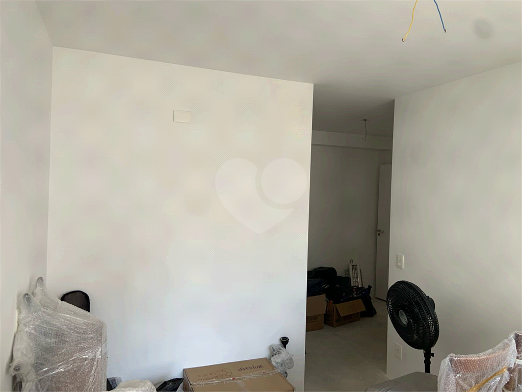 APARTAMENTO em ALTO DA LAPA