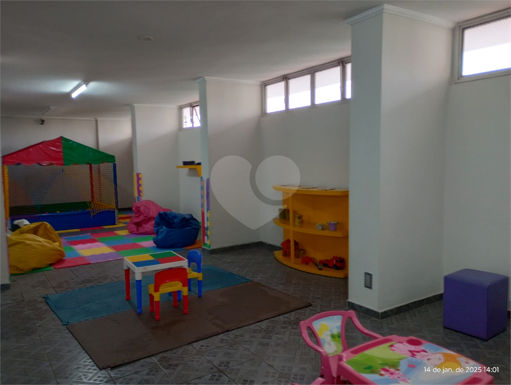 APARTAMENTO em SANTANA