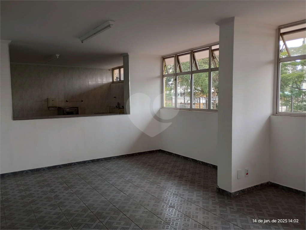APARTAMENTO em SANTANA