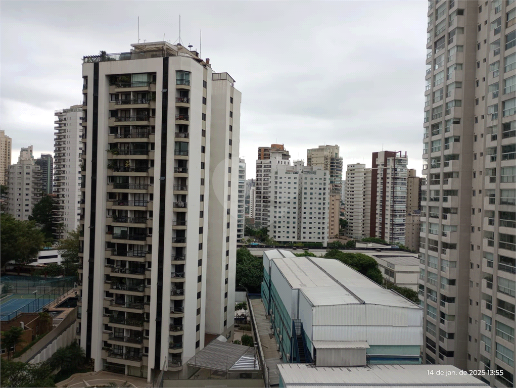 APARTAMENTO em SANTANA