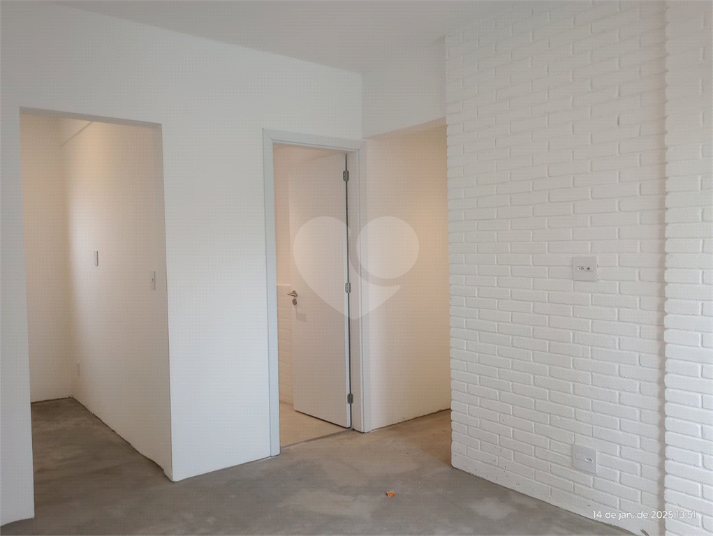 APARTAMENTO em SANTANA