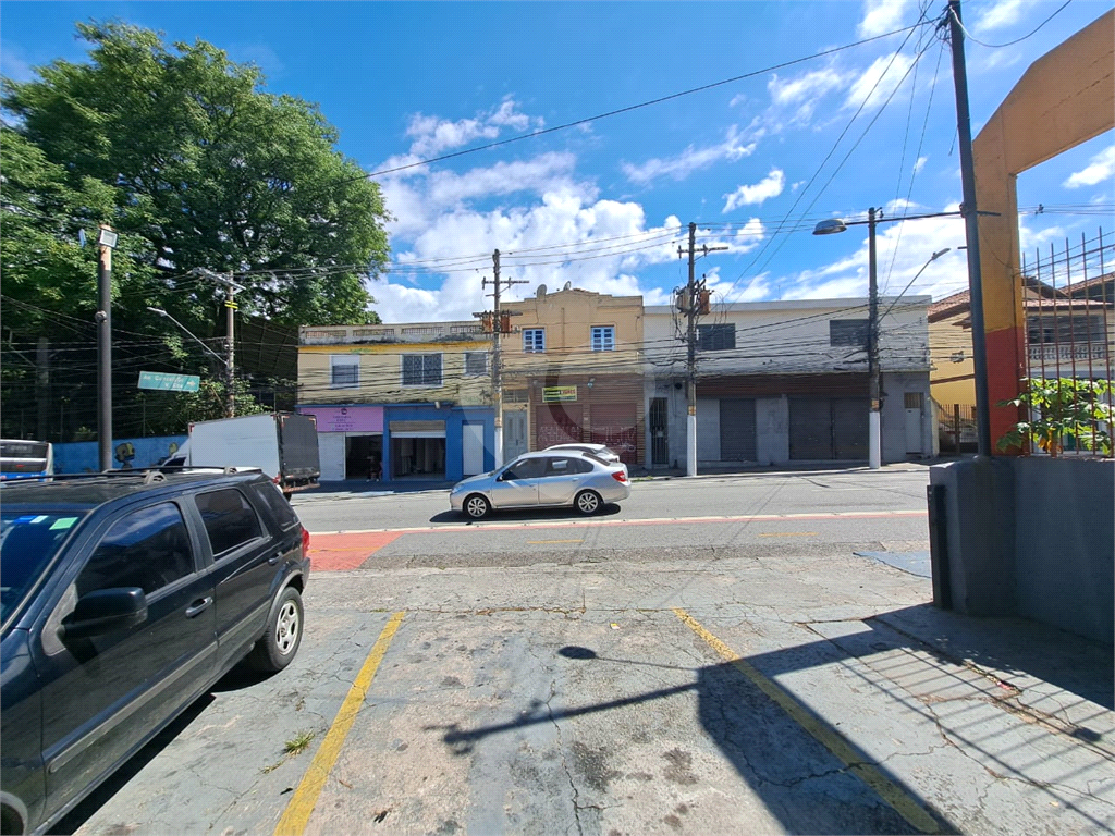 Terreno a venda na Avenida Maria Candida