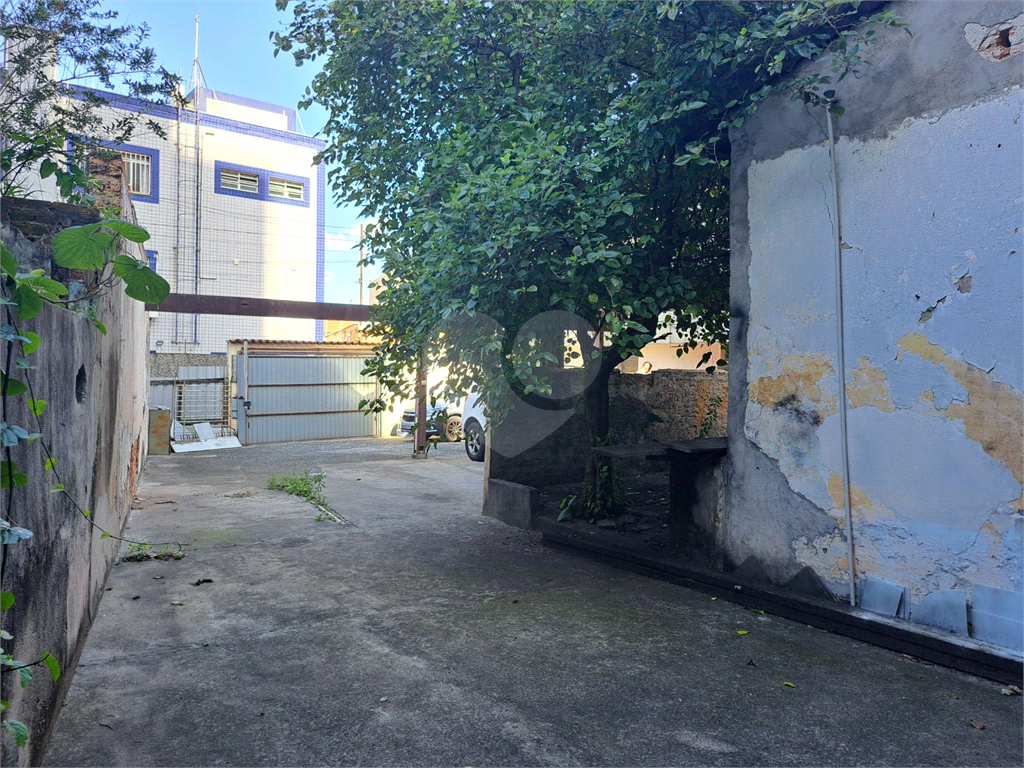 Terreno a venda na Avenida Maria Candida