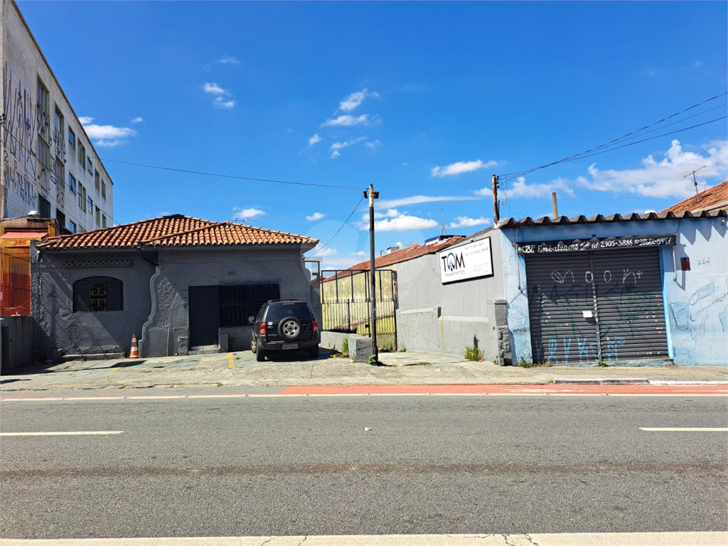 Terreno a venda na Avenida Maria Candida