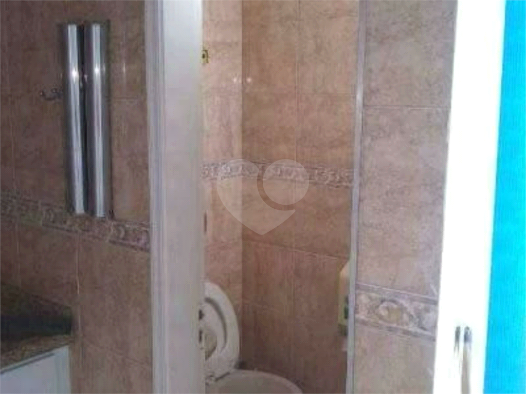 Sala comercial para venda no Centro de São Paulo